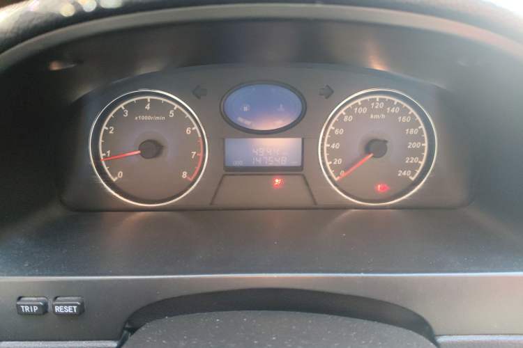 Used Geely Auto Classic Emgrand 2013 Hatchback 1.5L Manual Luxury Model