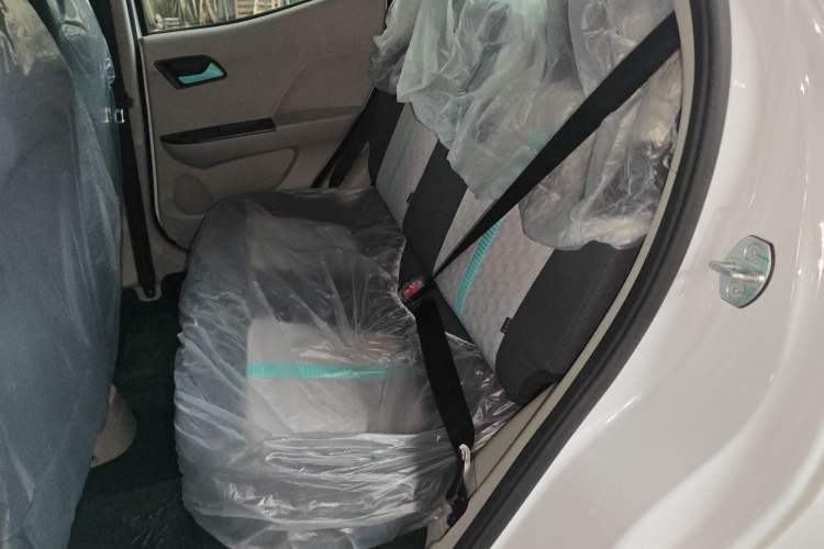 Used JMEV Xiao Qilin 2026 Model PLUS+ Comfort Version Left Rear Seat