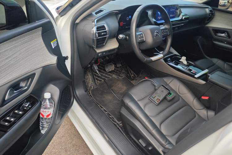 Used Citroen C5 X 2021 1.6T Enjoy the Extraordinary Driver Seat