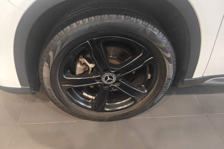 Used Mercedes-Benz GLA 2019 GLA 200 Fashion Model Exterior 4