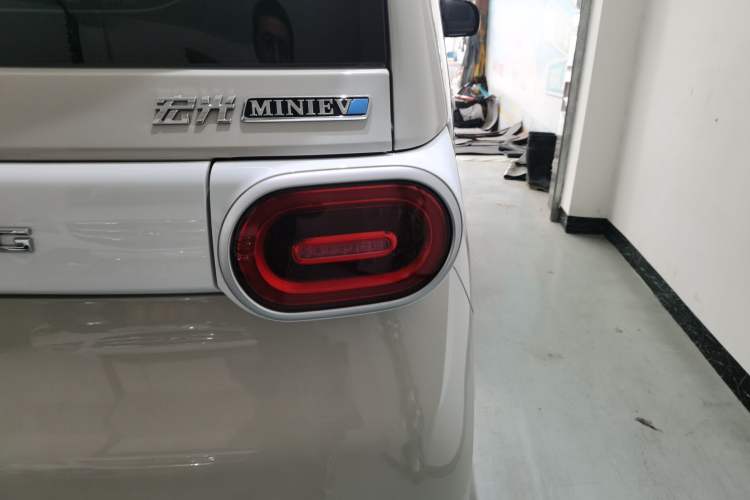 Used Wuling Hongguang MINIEV 2024 3rd Generation 215km Youth Edition