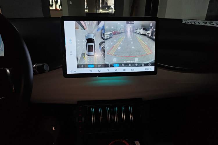 Used BYD Yuan PLUS 2022 430 km Luxury Version Audio And AC Panel