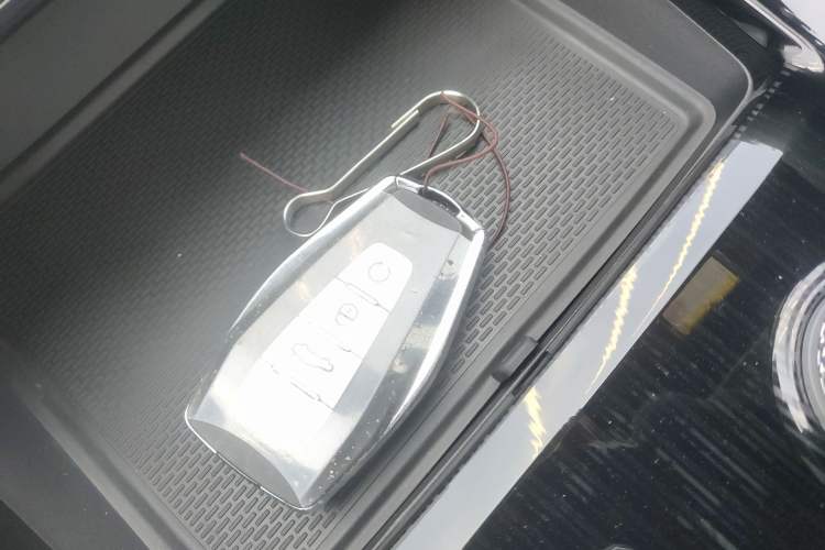 Used Geely Auto Monjaro L 2024 2.0TD DCT EVO Two-Wheel Drive Long-Range Version Vehicle Key