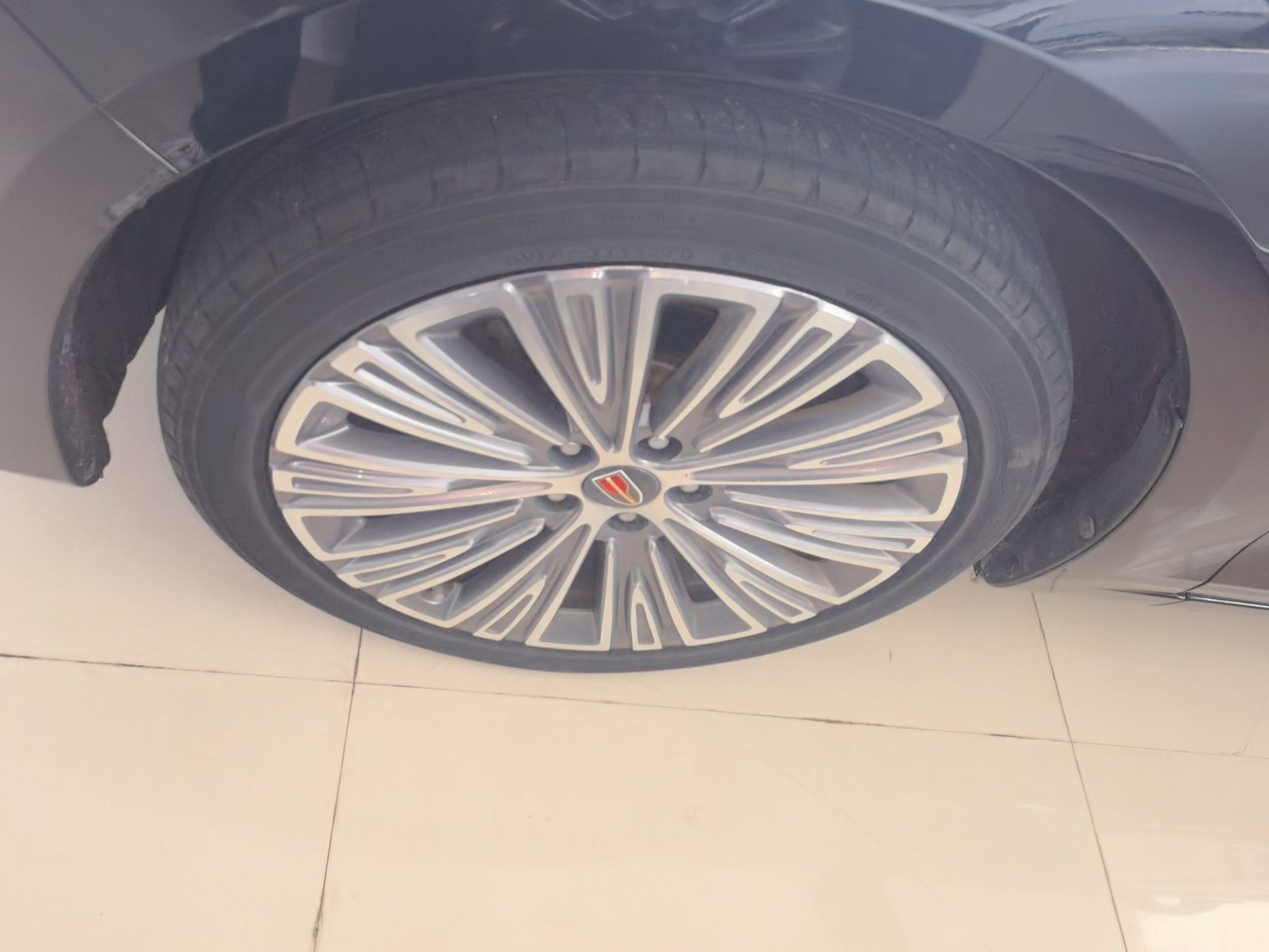 Hongqi H5 2022 Classic Model Facelift 1.5T DCT Qiyun Edition — снимка 10