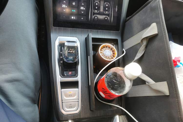 Used Wey Latte DHT-PHEV 2022 1.5T Four-Wheel Drive Extra-Large Version
