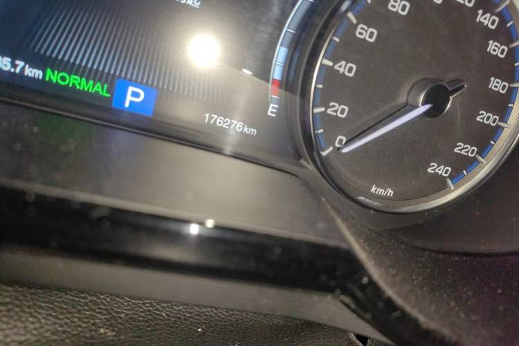 Used GAC Trumpchi GS8 2017 320T Two-Wheel Drive Luxury Smart Connectivity Version (7 Seats)