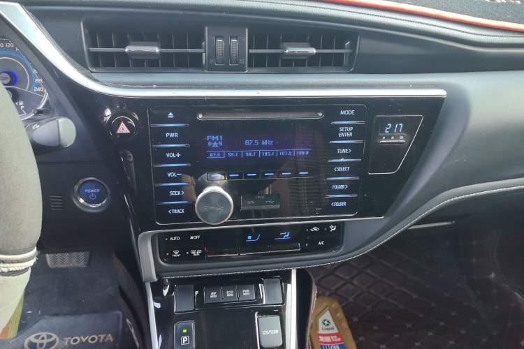 Used Toyota Corolla 2017 Revised Dual-Engine 1.8L E-CVT Elite Edition
