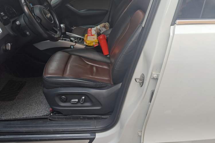 Used Audi Q5 2016 40 TFSI Technology Edition Left Front Seat