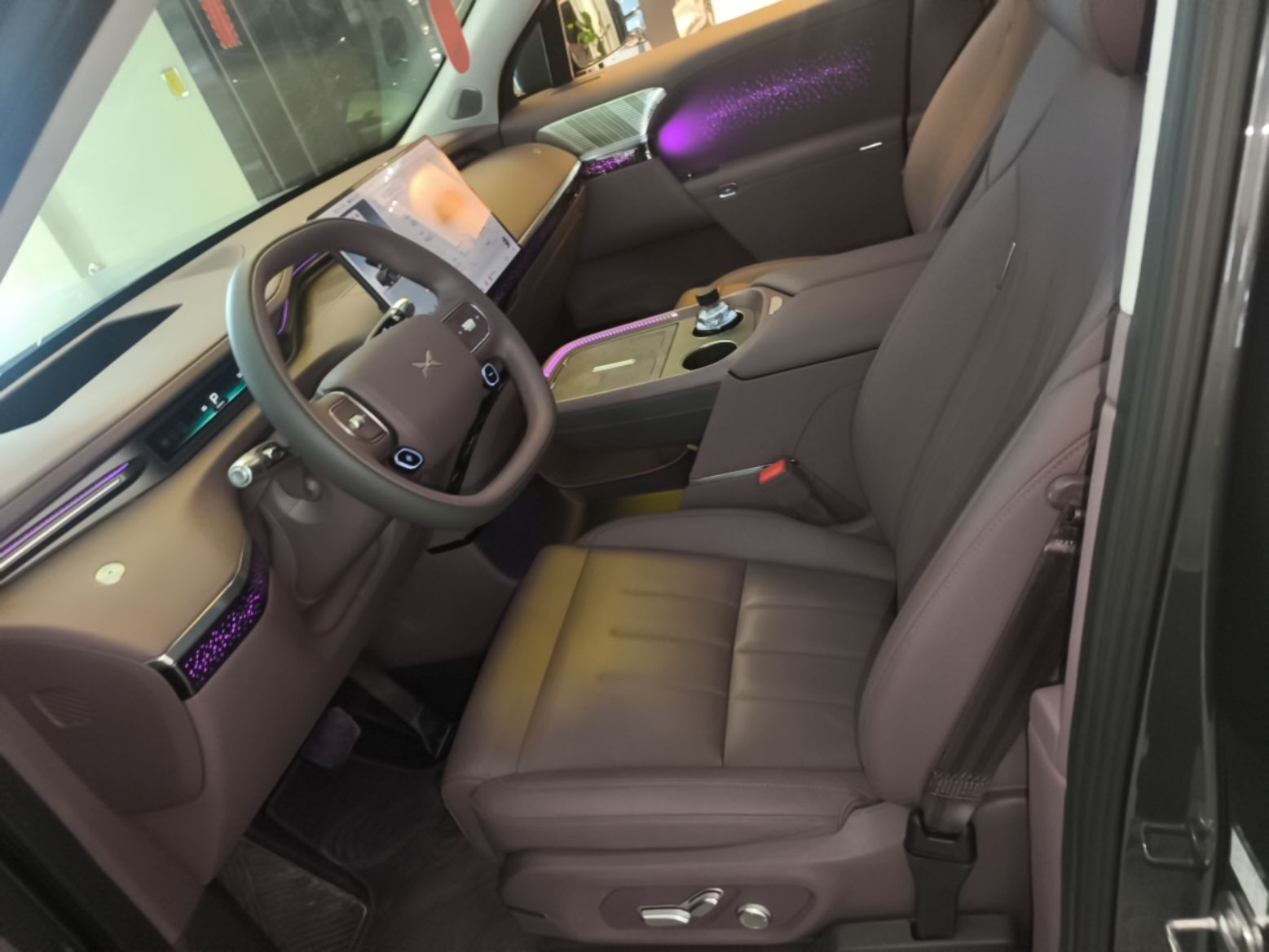 XPeng GX 2026 Model, Range-Extended 1585 Four-Wheel-Drive Flagship Edition — снимка 17