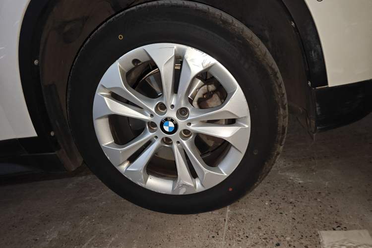 Used BMW X1 2016 sDrive18Li Premium Edition
