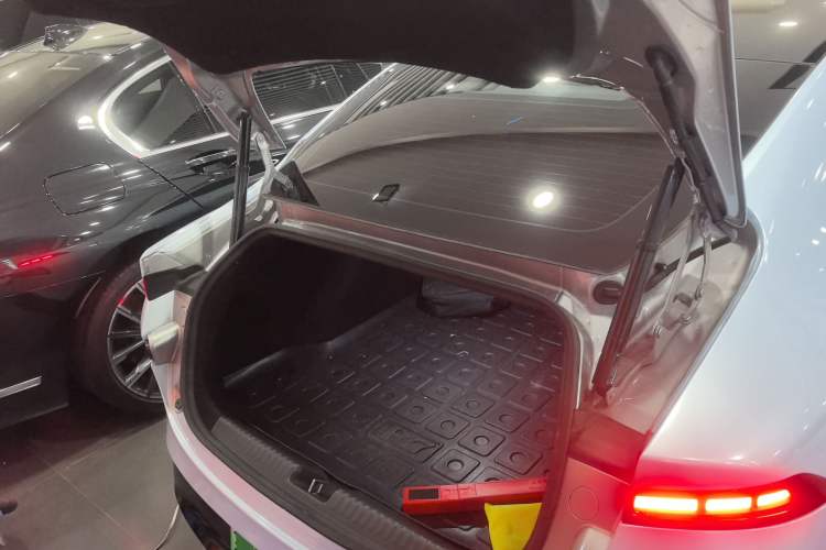 Used XPeng P7 2022 480E