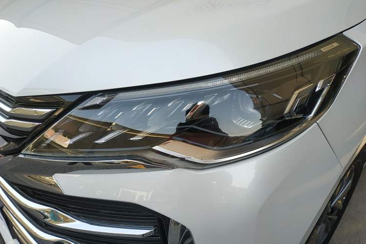 Used SAIC MAXUS G50 2023 PLUS 1.5T Automatic Escort Edition Left Front Headlight