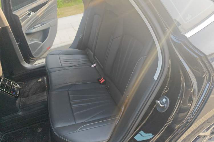 Used Volkswagen Passat 2025 Outstanding Model 380TSI Starry Dragon Glorious Edition