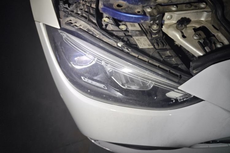 Used Mercedes-Benz C-Class 2022 C 200 L Sport Edition Right Front Headlight