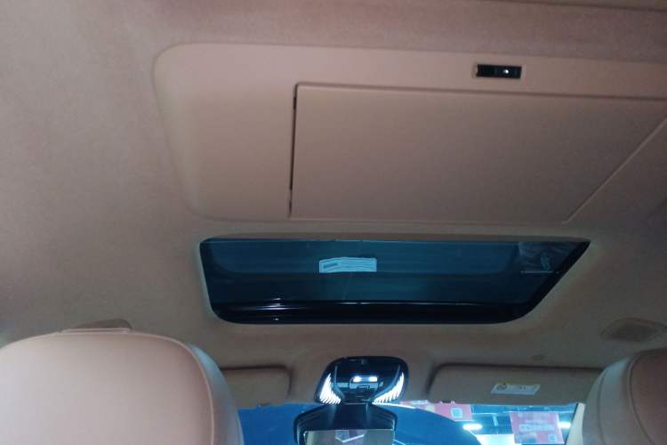 Used VOYAH Dream 2025 PHEV Four-Wheel-Drive Flagship Version – Qiankun Edition Headliner