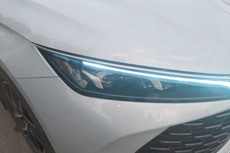 Used BYD Qin L 2024 DM-i 120KM Leading Model Right Front Headlight