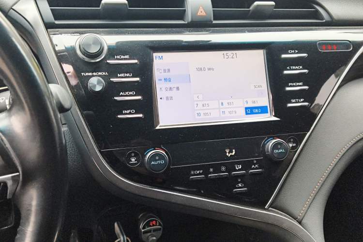 Used Toyota Camry 2018 2.0G Luxury Edition
