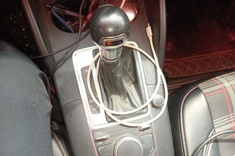 Used Audi A3 2015 Limousine 35 TFSI Millionth Anniversary Intelligent Leading Model
