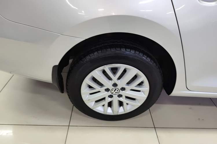 Used Volkswagen Santana 2013 1.6L Manual Luxury Edition