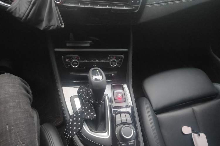 Used BMW 2 Series Active Tourer 2016 218i Sports Design Package Gear Lever