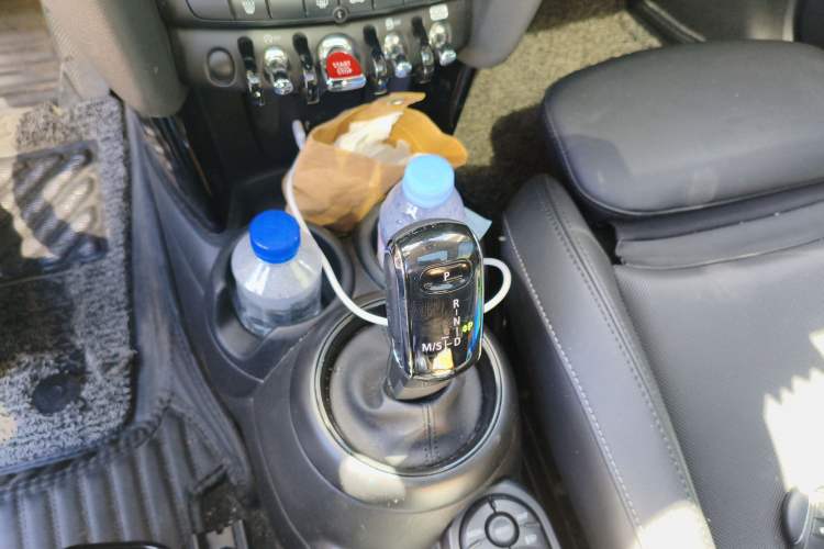 Used MINI 2023 Updated 1.5T COOPER Artist Gear Lever