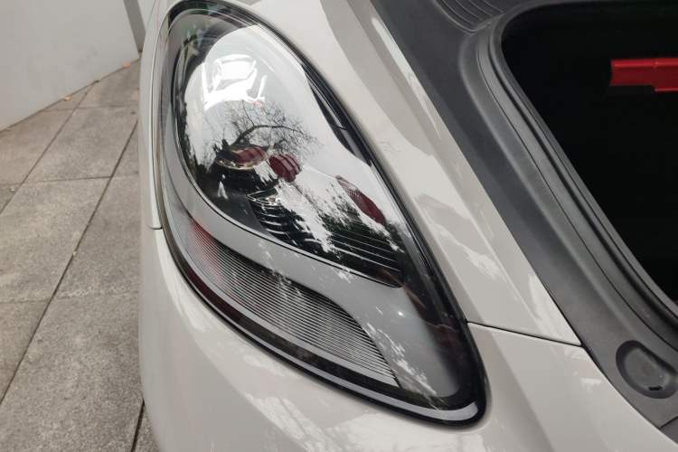 Used Porsche 718 2018 Cayman 2.0T Right Front Headlight