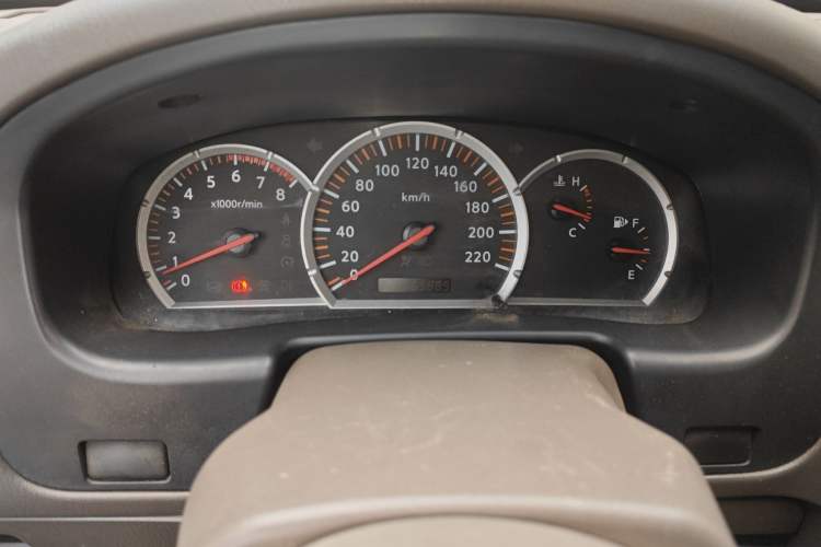 Used Nissan D22 2013 2.4L Gasoline Two-Wheel-Drive Standard Model