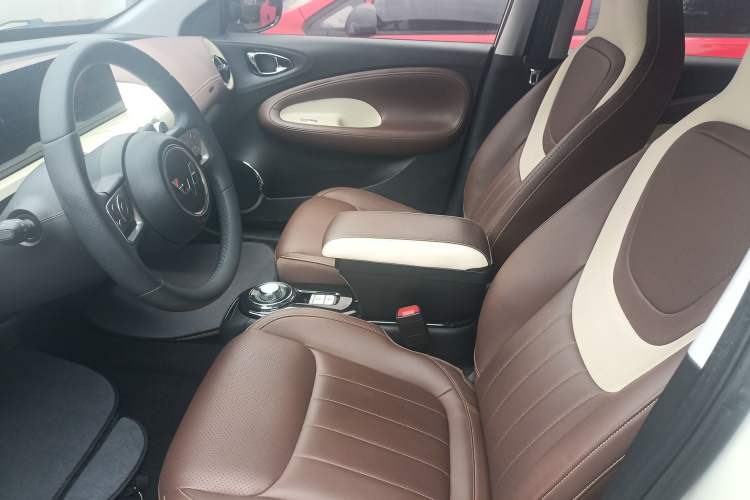 Used Wuling Bingo 2023 410 km Lingxi Deluxe Edition Left Front Seat