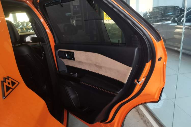 Used Ford Explorer 2024 2.3T EcoBoost Kunlun Peak Edition 7-Seater
