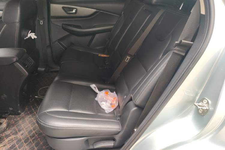 Used Dongfeng Fengon S560 2018 1.8L CVT Elite Model 7 Seats Left Rear Seat