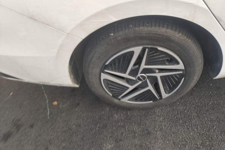 Used Roewe D6 2025 450 km Premium Edition