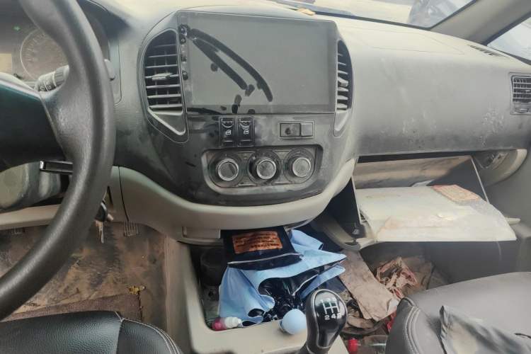 Used FORTHING Lingzhi 2017 Facelifted M3L 1.6L 7-Seater Standard Version