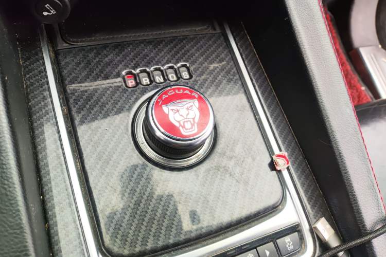 Used Jaguar F-PACE 2018 2.0T Four-Wheel Drive Urban Luxury Edition
