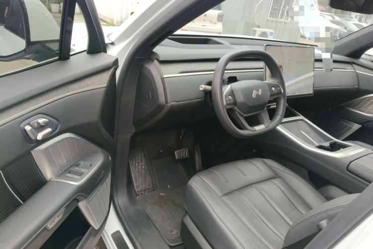 Used ONVO Luxeed L90 2025 Model—Max Six-Seater Version