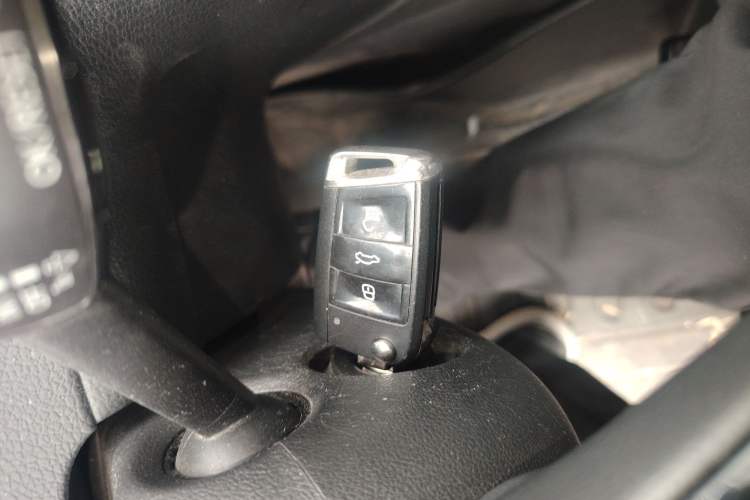 Used Volkswagen Golf 2016 230TSI Automatic Comfort Version Vehicle Key