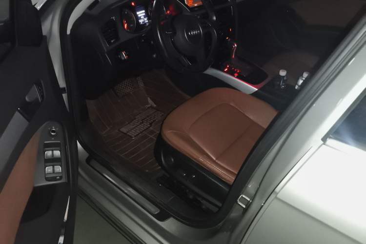 Used Audi A4L 2016 35 TFSI Collector's Edition Automatic Standard Model