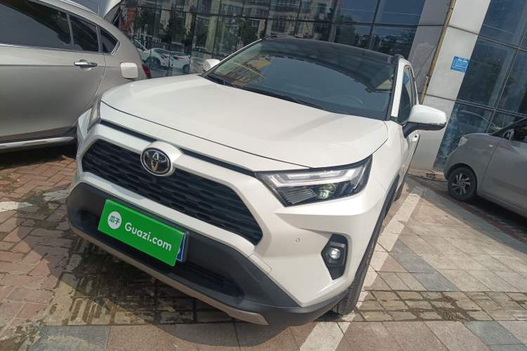 Used Toyota RAV4 2023 2.0L CVT Two-Wheel Drive Fashion Plus Edition