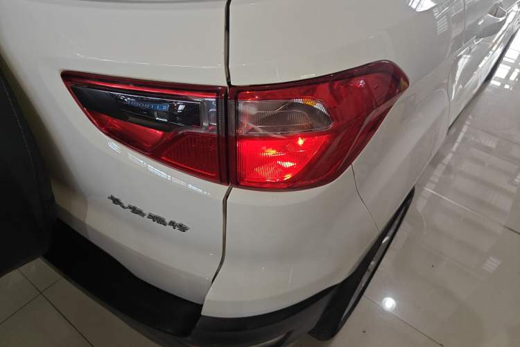 Used Ford EcoSport 2018 1.5L Automatic Platinum Wing Model
