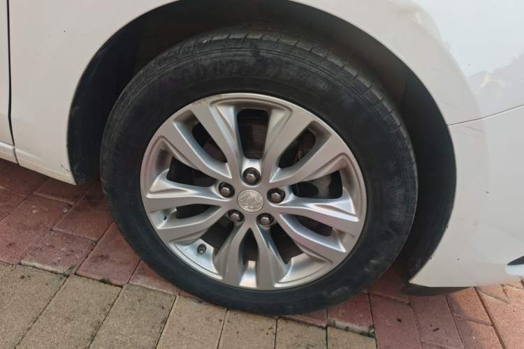 Used Buick GT 2018 15T Dual-Clutch Elite Model China V Standard
