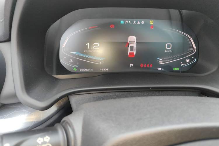 Used Wey VV5 2020 1.5T Two-Wheel Drive Smart Pioneer Odometer Close Up