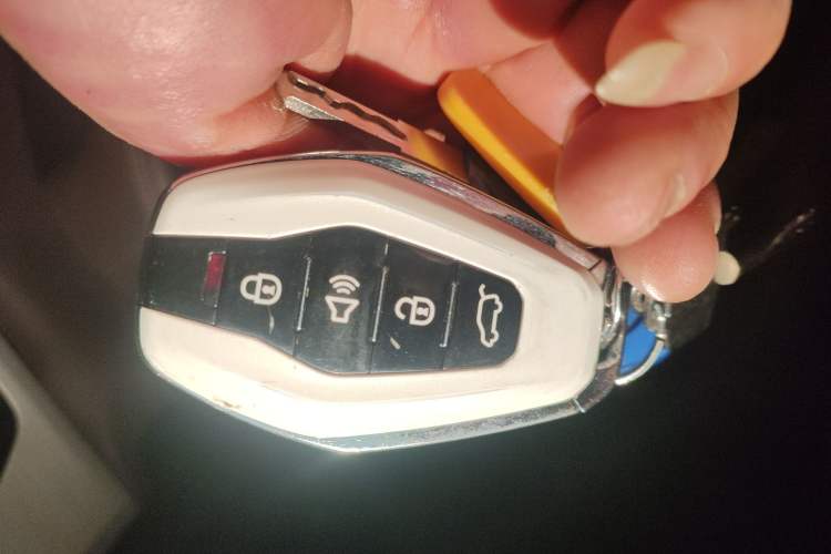 Used JETOUR X90 PLUS 2022 1.5T Manual Bieyuan 7-Seater
