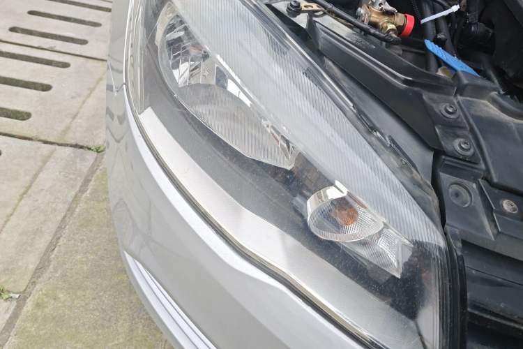 Used Volkswagen Jetta 2015 Value Edition 1.6L Manual Fashionable Style