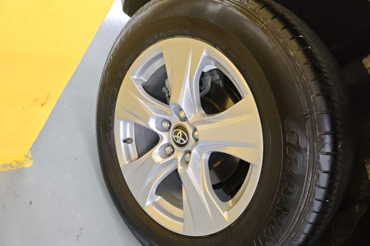 Used Toyota RAV4 2023 2.0L CVT Two-Wheel Drive Urban Edition
