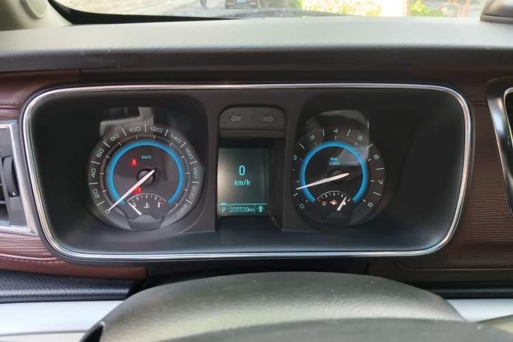 Used Buick GL8 2014 3.0L GT Luxury Business Haoya Edition Instrument Cluster