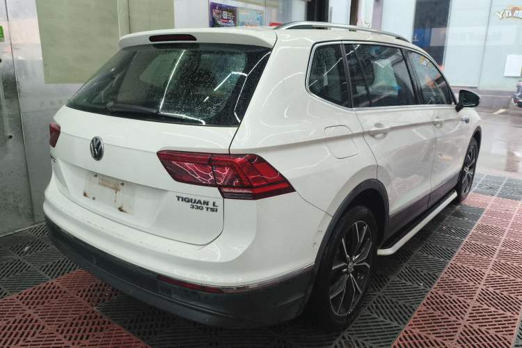 Used Volkswagen Tiguan L 2017 330TSI Automatic Two-Wheel Drive Flagship Edition Rear Right 45 Deg