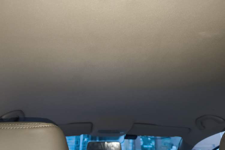 Used Volkswagen Polo 2013 1.6L Manual Comfort Edition
