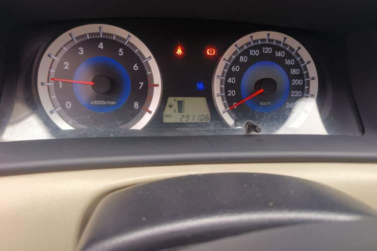 Used Toyota Corolla EX 2013 1.6L Manual Excellence Edition