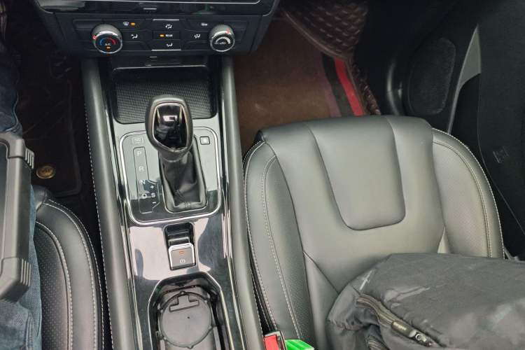 Used Dongfeng Fengon 580 2017 Revised Version 1.5T CVT Luxury Edition