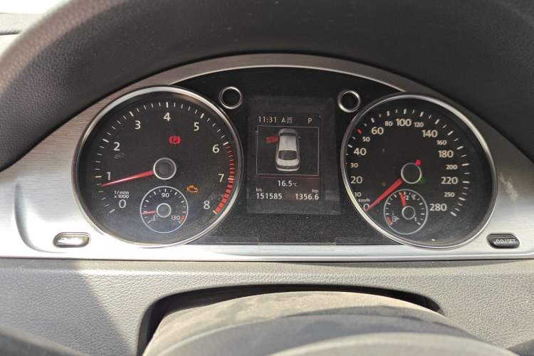 Used Volkswagen FAW-Volkswagen CC 2015 1.8TSI Luxury Model Instrument Cluster