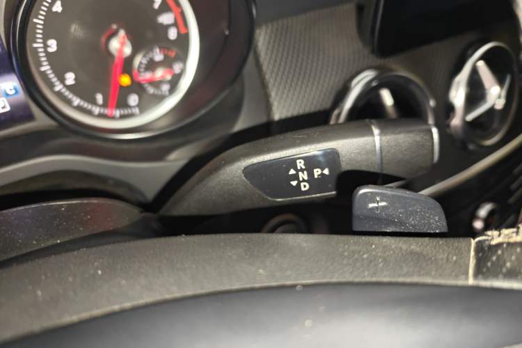 Used Mercedes-Benz GLA 2017 GLA 200 Fashion Model
